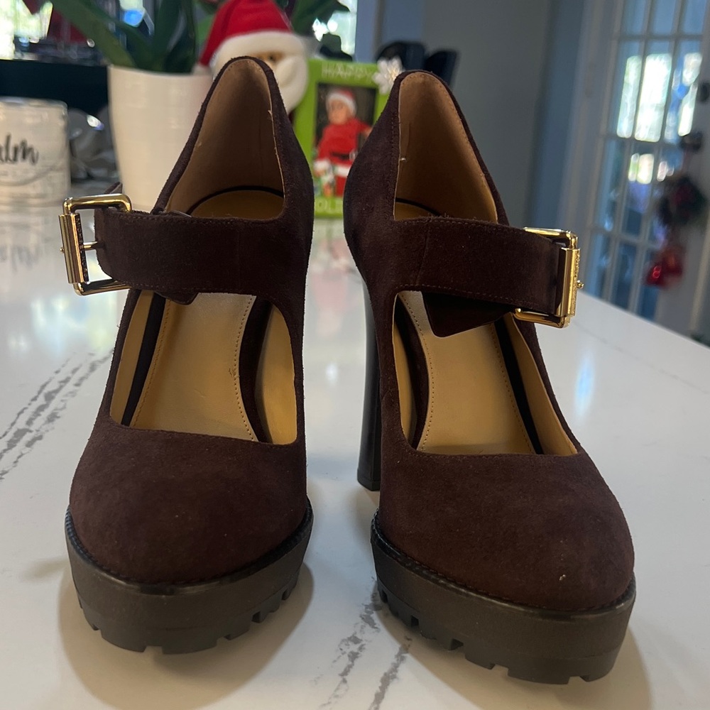 Michael Kors Dark Brown Suede Heels with Gold Buckle Size 7.5 M - Picture 11 of 16